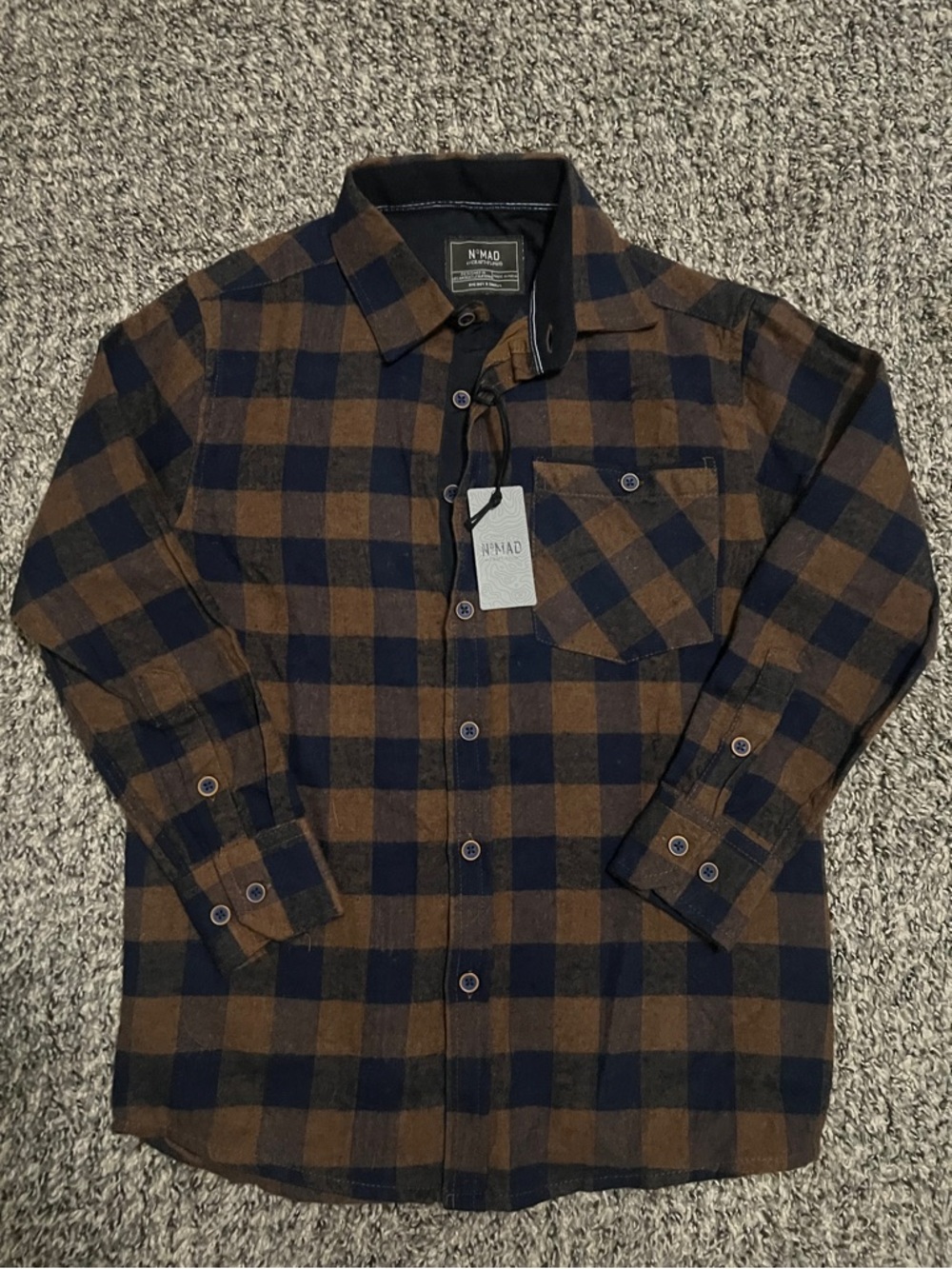 NWT Nomad Brown & Navy Plaid Button-Up Shirt